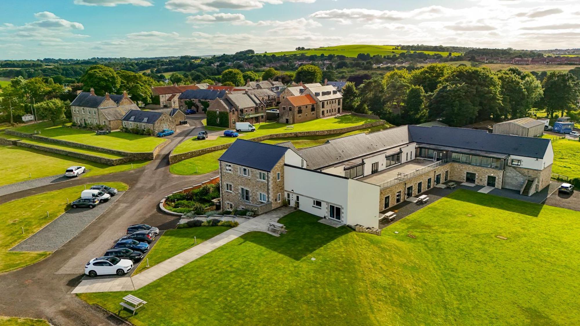 Plawsworth Hall Serviced Cottages And Apartments ダラム エクステリア 写真