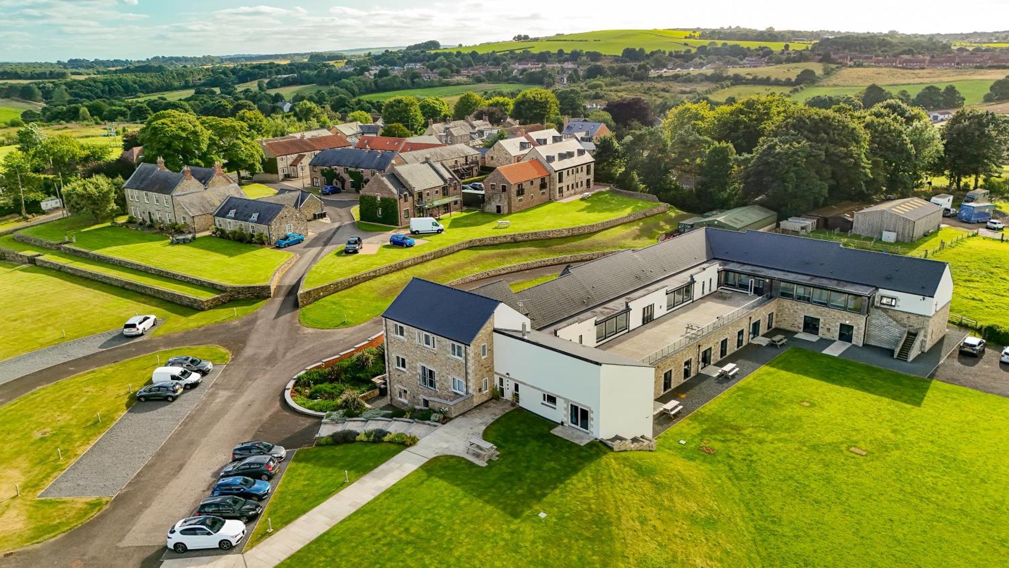 Plawsworth Hall Serviced Cottages And Apartments ダラム エクステリア 写真