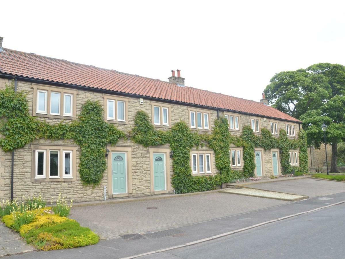 Plawsworth Hall Serviced Cottages And Apartments ダラム エクステリア 写真